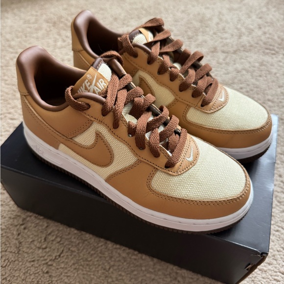 Air Force 1 Acorn - Picture 4 of 6